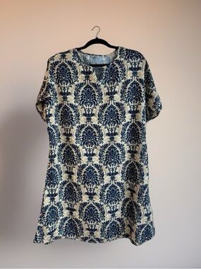 SHEIN Blue and Cream Damask Tunic Top Size XXL